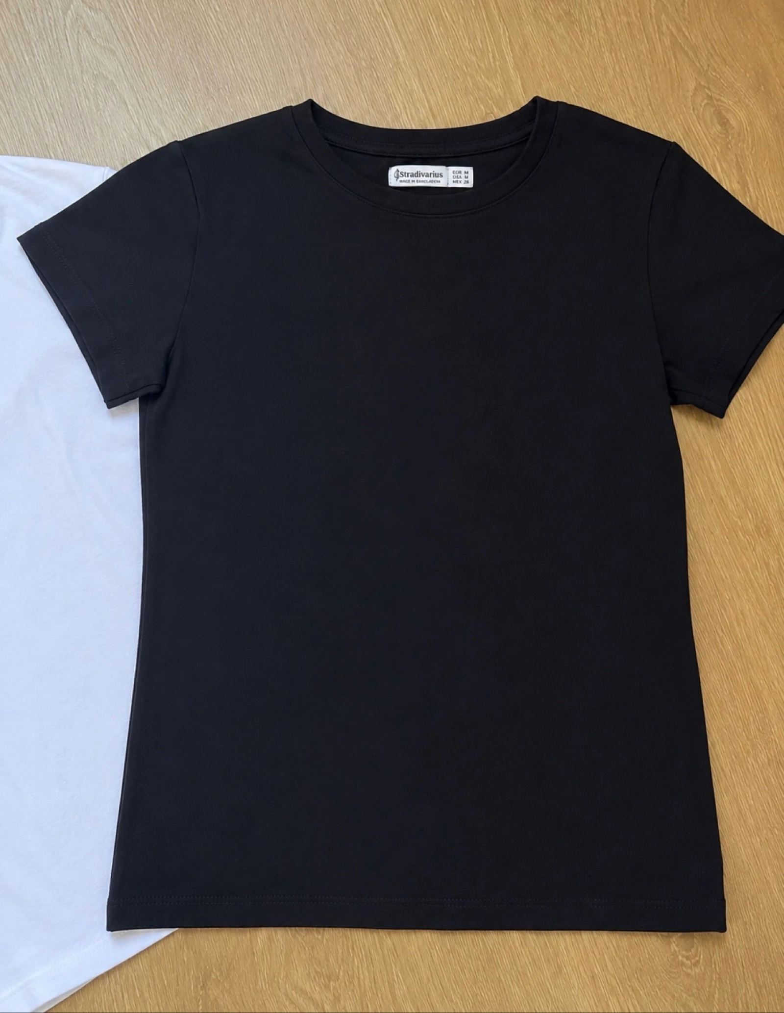 Lote de 2 camisetas básicas Stradivarius – photo 3